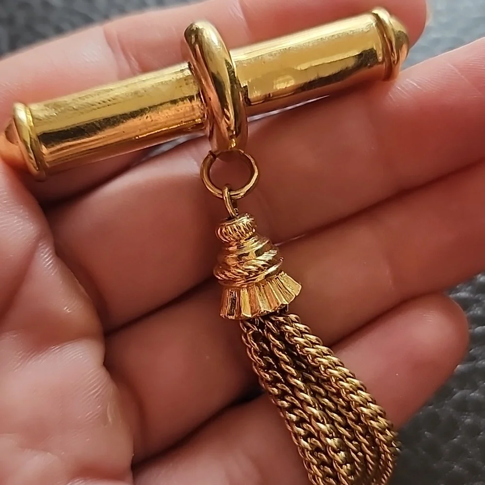 VTG Gold Tassel Brooch - Picture 3 of 7